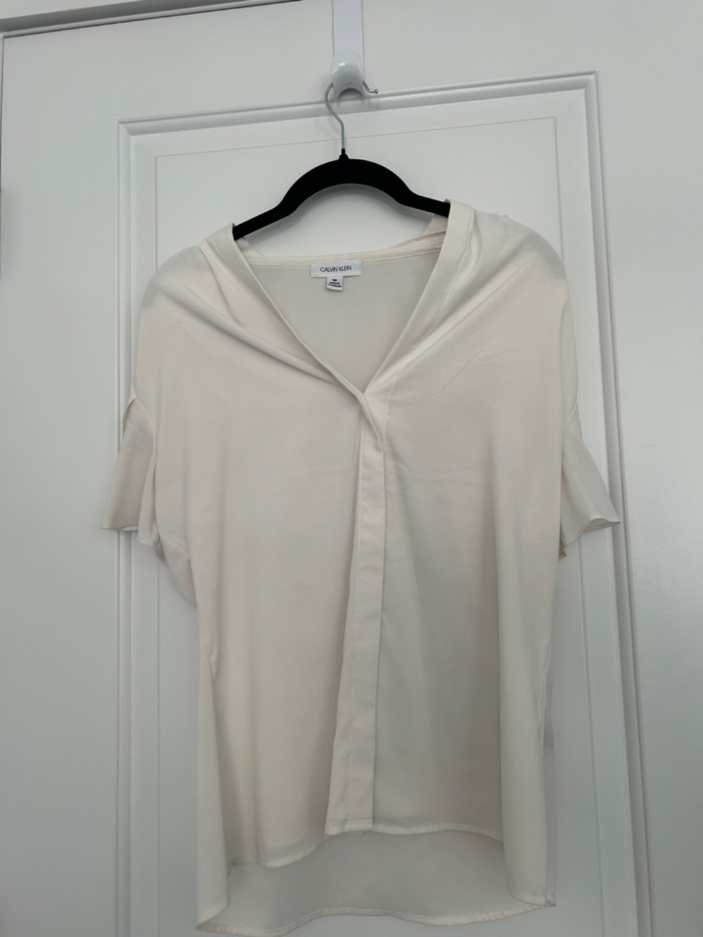 Calvin Klein Ivory V-Neck Short Sleeve Blouse